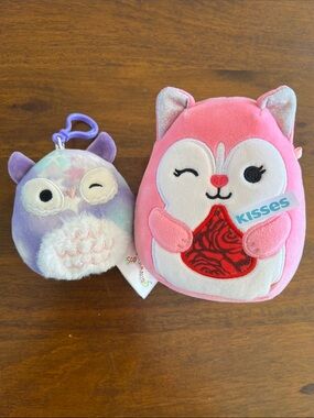 SQUISHMALLOWS